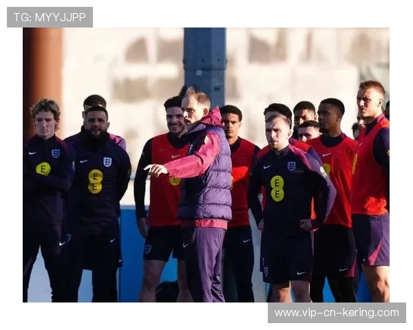 主帅表扬球员夜间额外训练,称其为“带头大哥” 主帅表扬球员夜间额外训练,称其为“带头大哥”