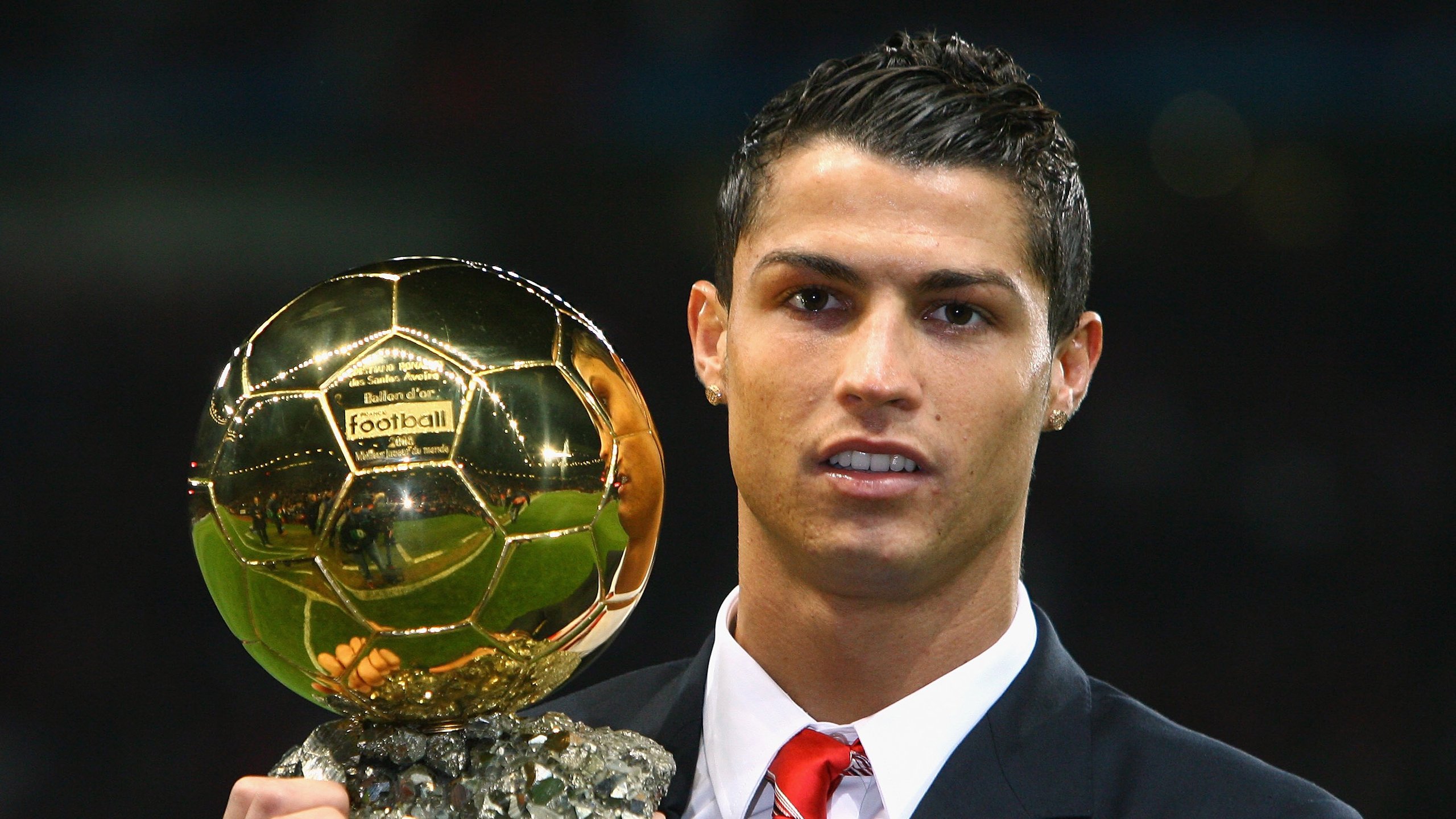 开运体育电脑版-职业联赛缺少标志性国家德比赛事，没职业联赛